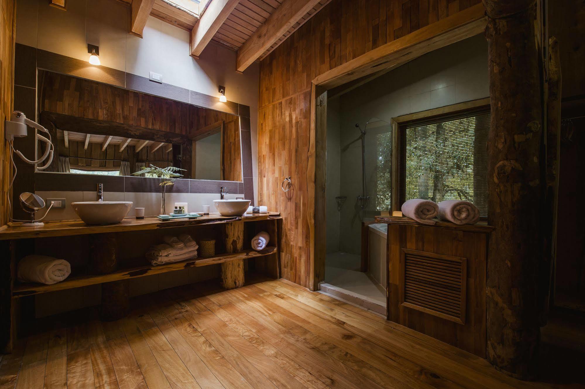 Huilo Huilo Nawelpi Lodge Пуэрто-Фуй Экстерьер фото